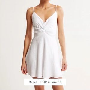NWT Abercrombie & Fitch Crinkle texture Twist front dress
